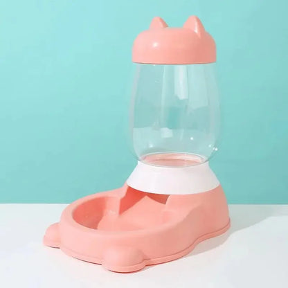 Alimentatore automatico per gatti.