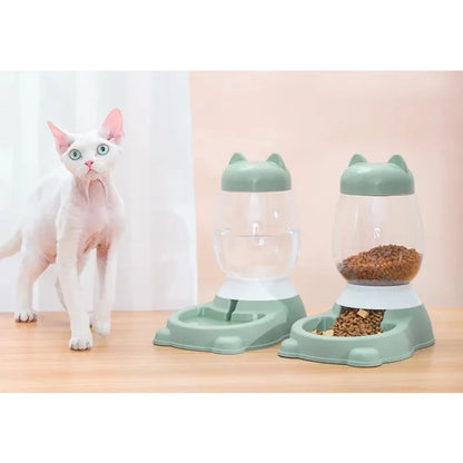 Alimentatore automatico per gatti.