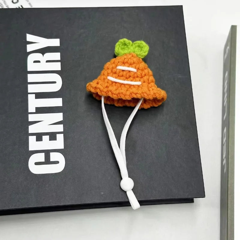 Cappellino per piccoli animali fatto a mano