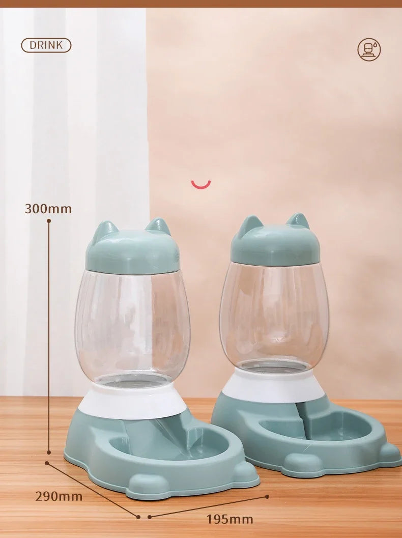 Alimentatore automatico per gatti.